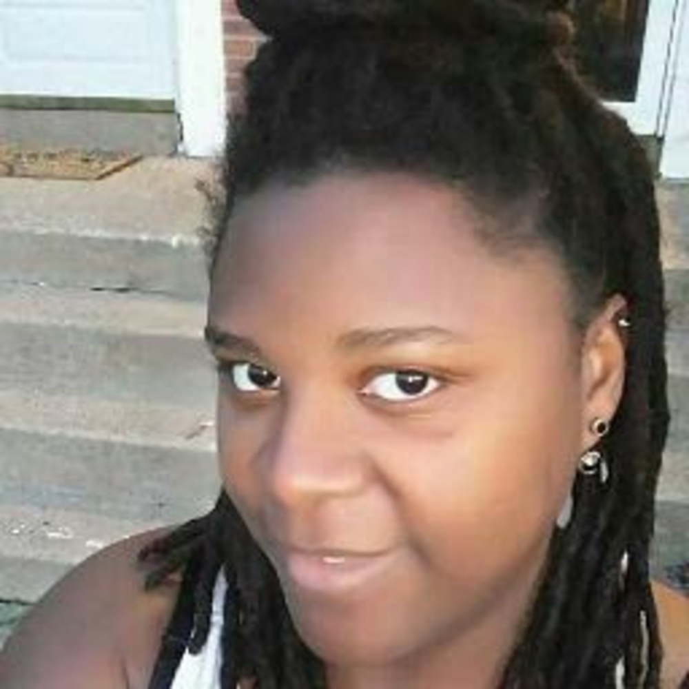 Meet your Posher, Tanishia